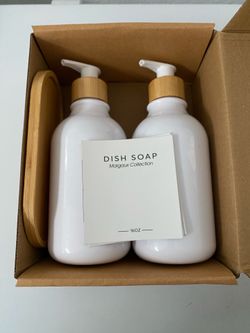New kitchen/ bathroom soap dispenser set. NO HOLD