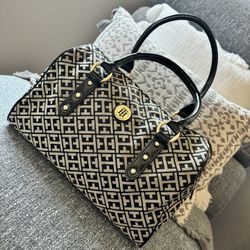 Tommy Hilfiger Purse 👜  & Matching Wallet 
