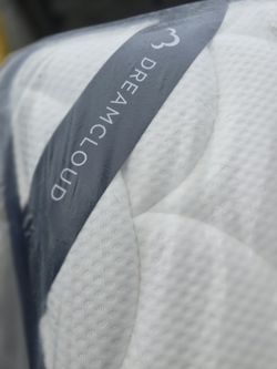 King size: Dream, Cloud Hybrid Matress  and Boxpring Free Delivery 