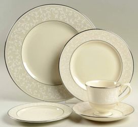 Lenox Opal Innocence 5-Piece Place Settings — Set of 4, Brand New