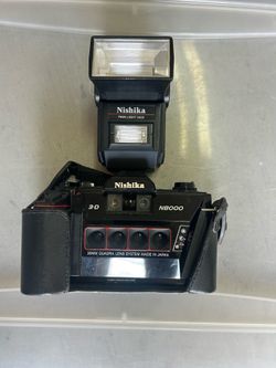 NISHIKA N8000 3-D Lenticular Camera