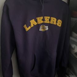 nba lakers hoodie size large