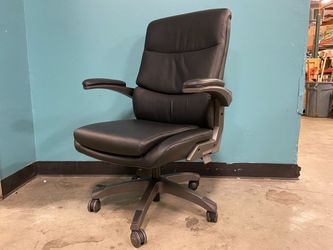 LA-Z-BOY Black High Back Adjustable Height Office Chair