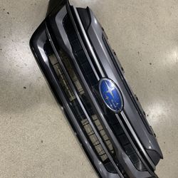 SUBARU FORESTER FRONT GRILLE 