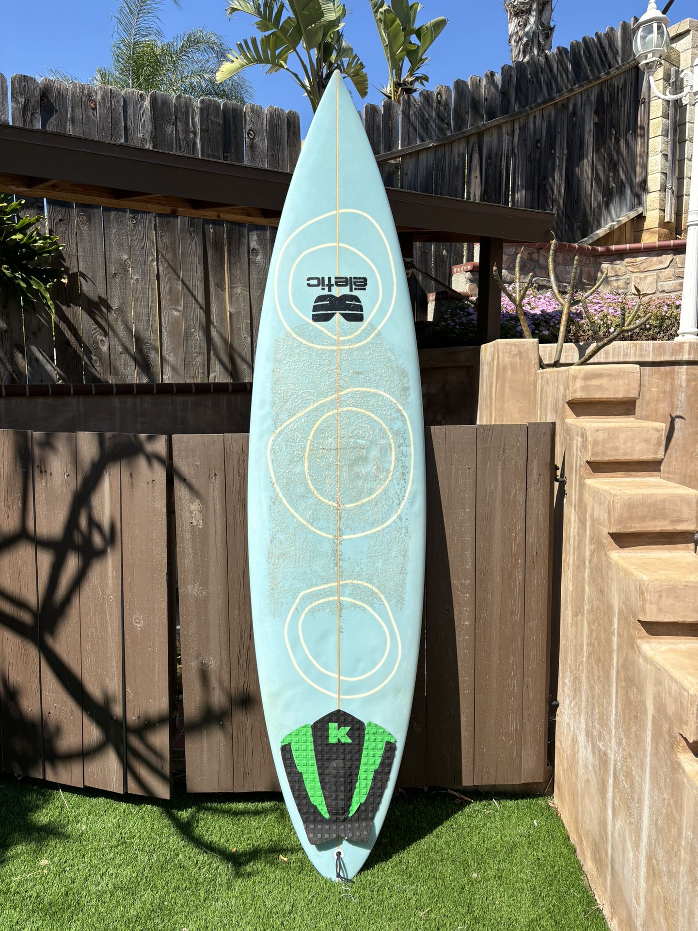 6’11 Tri fin Surfboard 