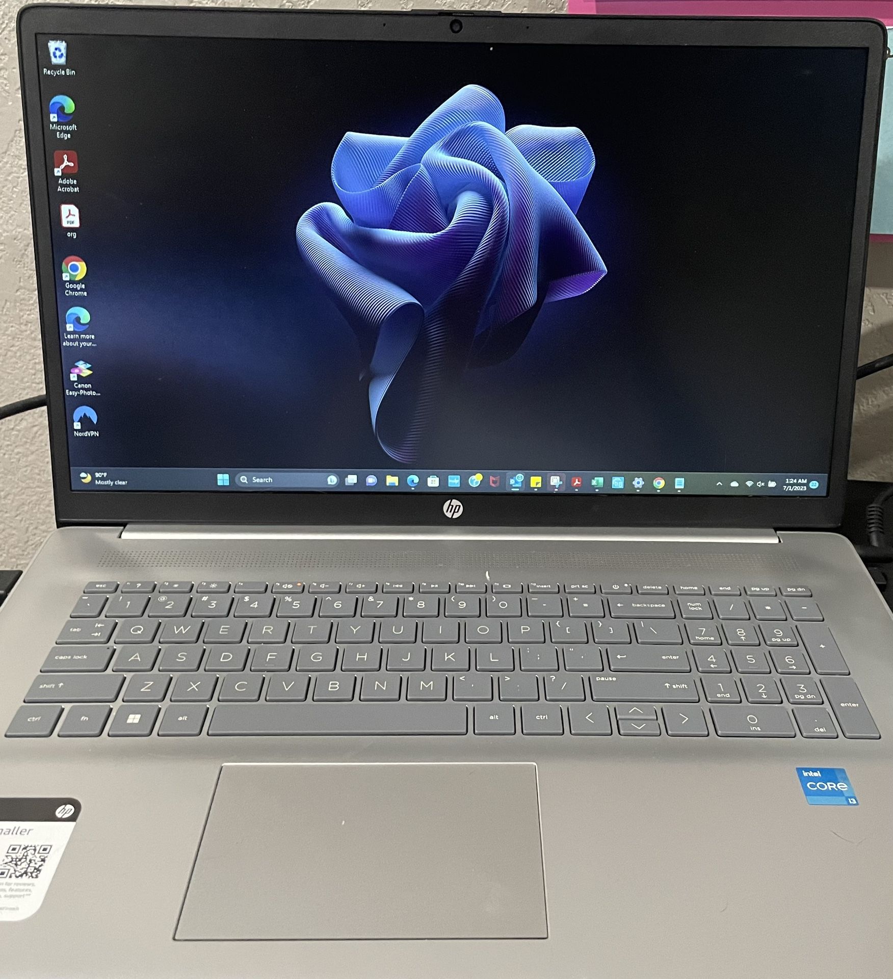 HP Laptop 17-cn0003dx, 17.3", Intel® Core™ i3, 8GB RAM, 256GB SSD