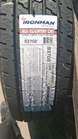 Lt 225 75 r16 new tire