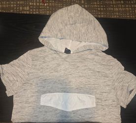 Short sleeve pullover hoodie
