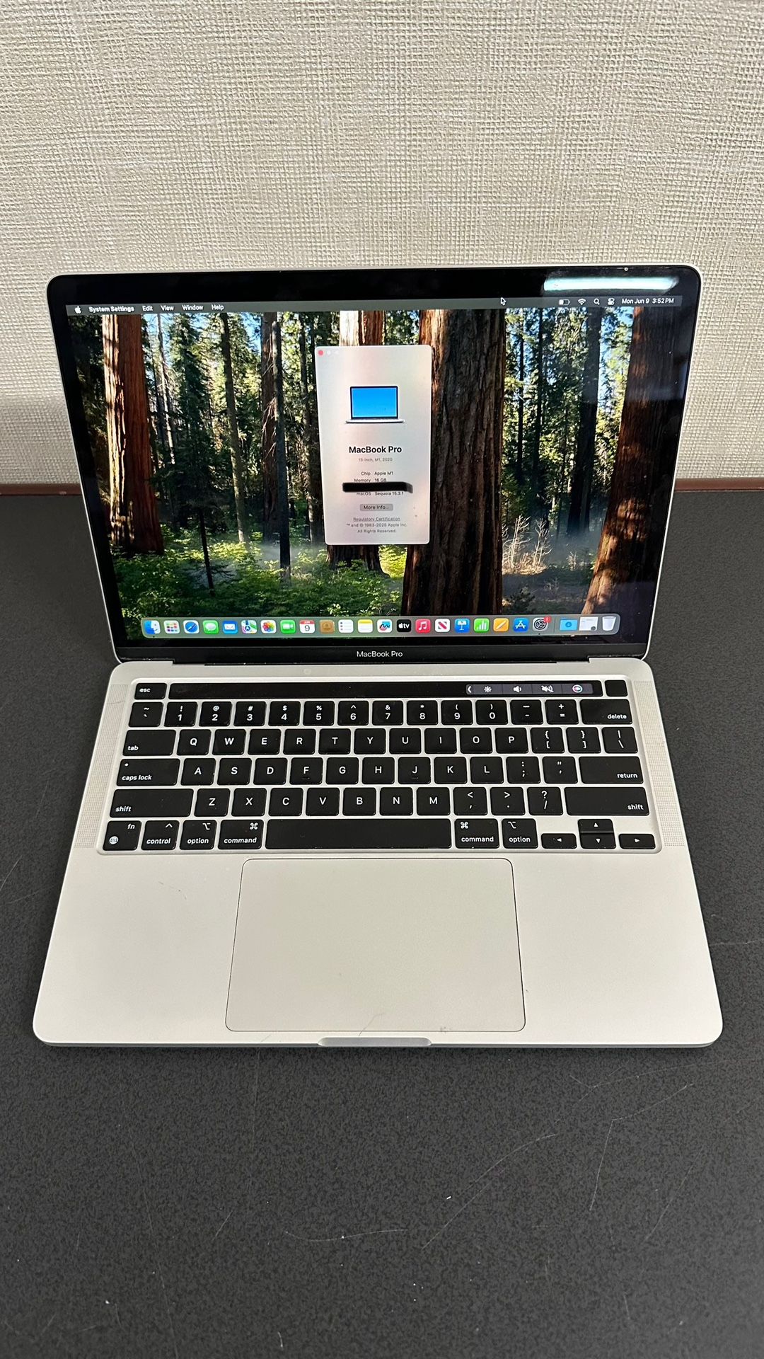 2020 Apple MacBook Pro M1