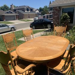 Oak Table With 6 Stairs 