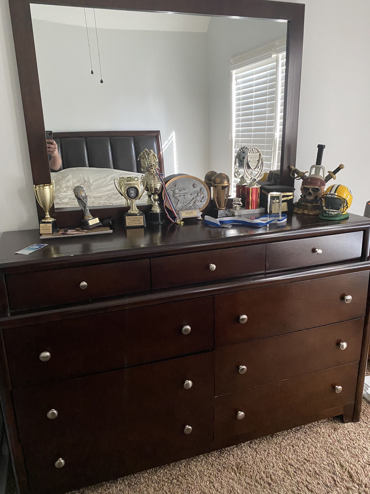 Queen Size Bedroom Set For Sale