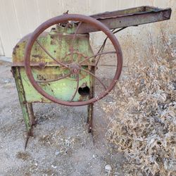 Antique John Deere No 1B Corn Sheller Farm Equipment Tool Yard Art