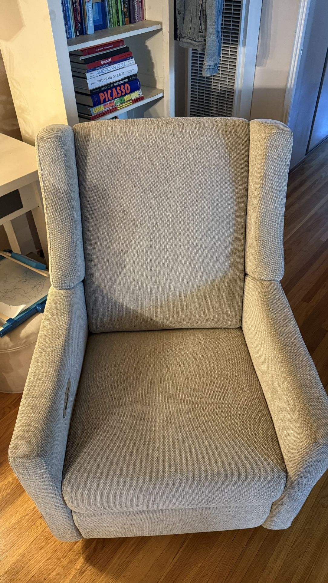 Babyletto Kiwi Electric Glider