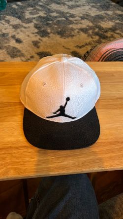 White textured Jordan Hat ($25)
