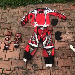 Fox racing pants, shirt and gloves. Youth