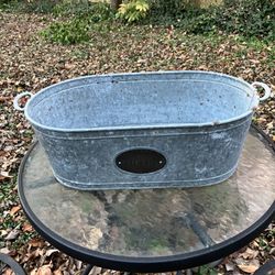 Serve Cold Drinks/Gifts/Decorations/POINSETTIAS