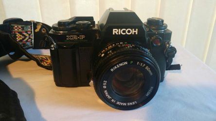 COMBO!  SLR Camera, Two Lenses And Speedlite Flash Attachment