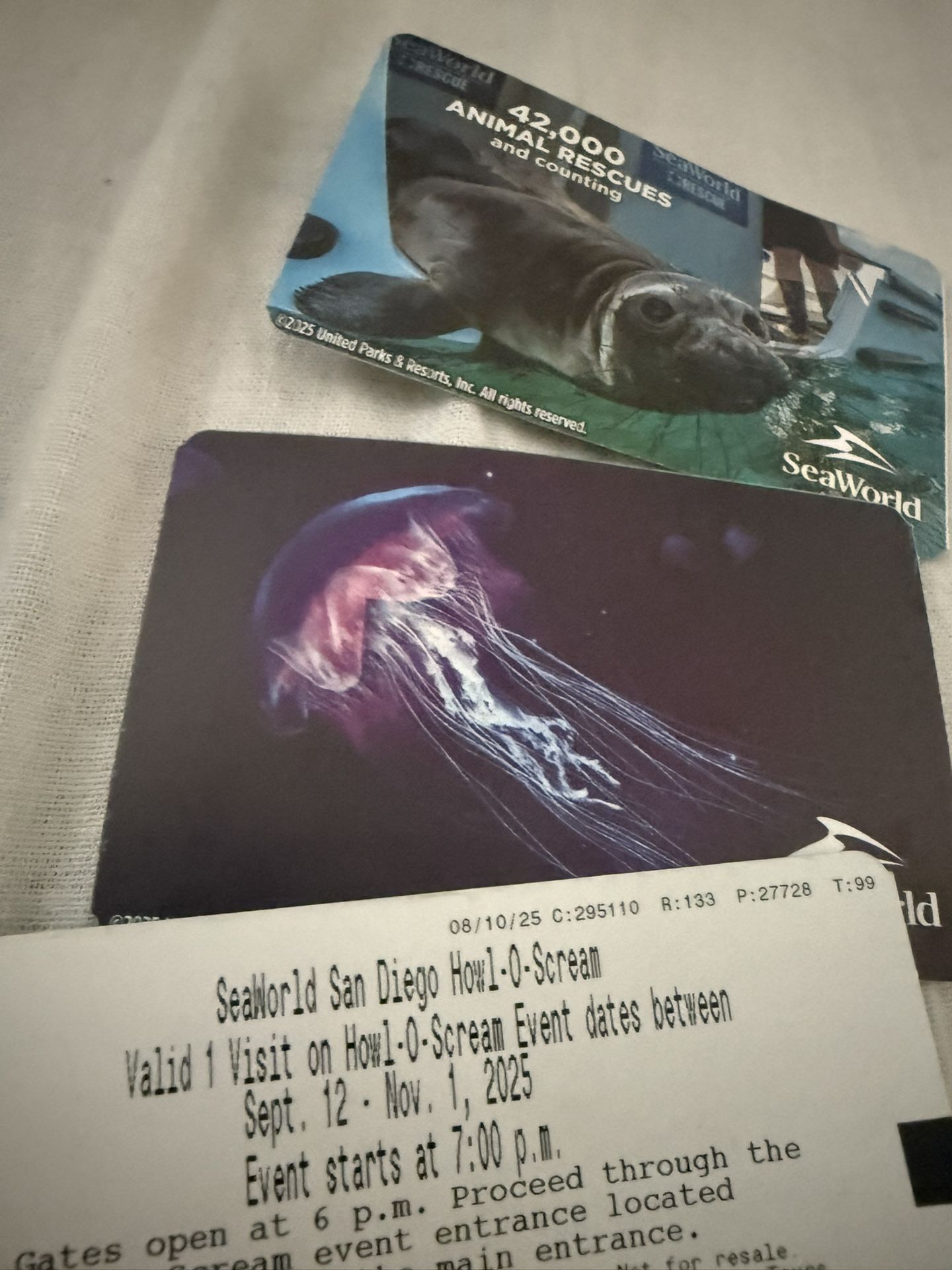 Howl-o-scream Tickets