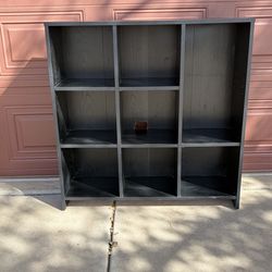 Wood cube book shelf