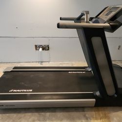 TREADMILL NAUTILUS PRO T718