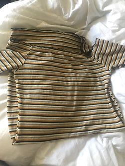 Cute women’s off the shoulder dress size large