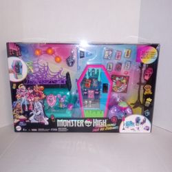 Monster High Student Lounge 