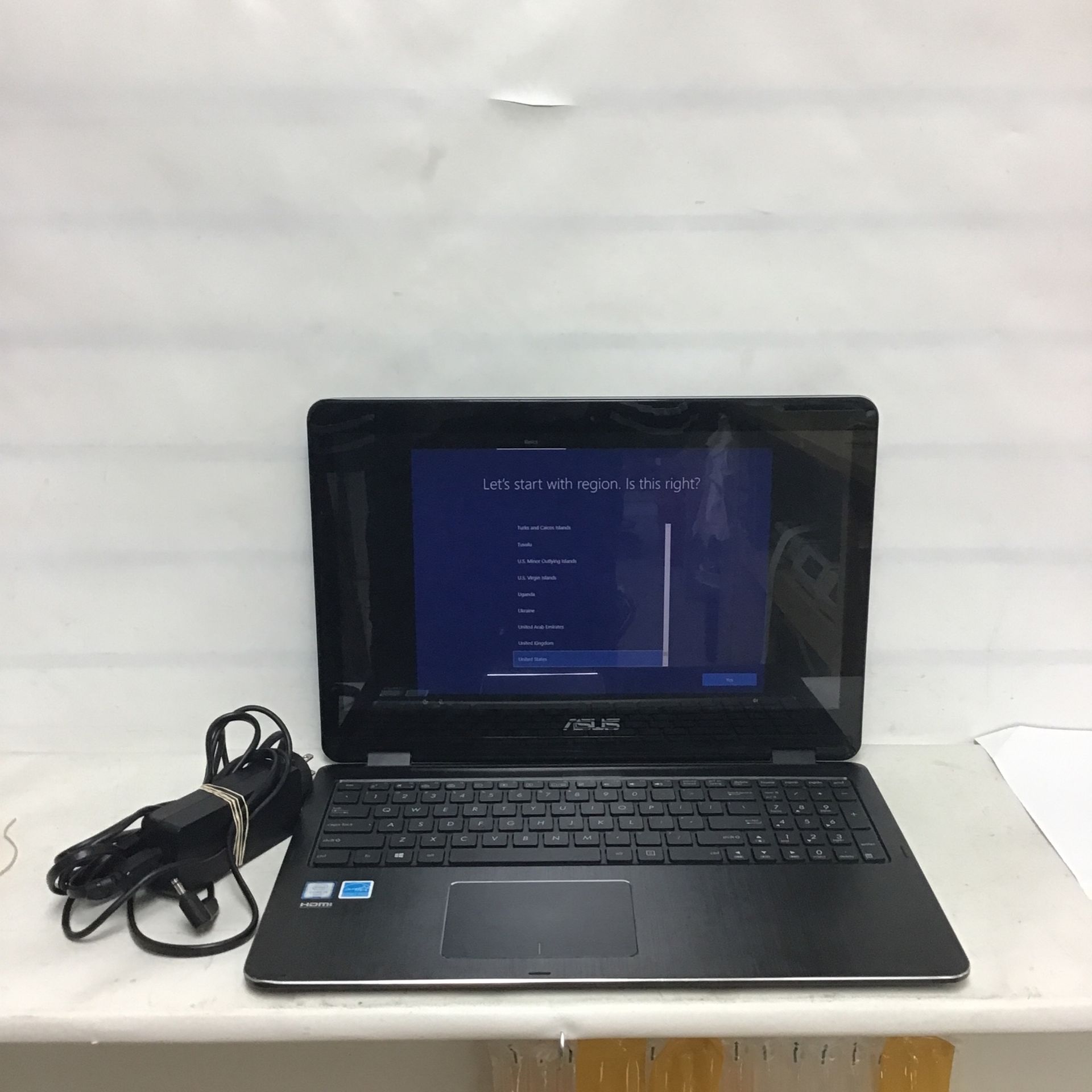 ASUS Q503U Laptop I5, 2.40ghz, 12GB RAM, 1TB HDD, Touch Screen Foldable Laptop