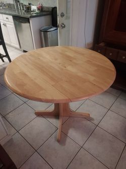 WoodTable