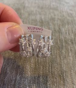 Xuping Jewelry Crystal Hoop Earrings