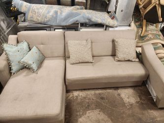 Small sectional Nice condition