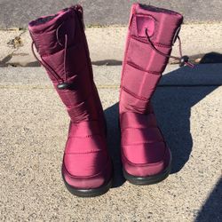 Snow Boots Size 5/ Botas De Nieve Calzado 5