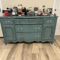 1950’s Buffet Table