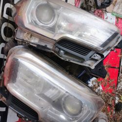2016 Toyota Tacoma Headlight 