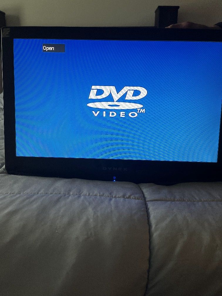 Dynex 19 Inch Flat Screen