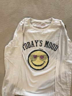 Girls shirt size xl Youth
