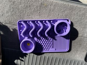 Lick Mat for Dogs, Slow Feeder Licking Mat with Suction Cups for Food and Water, Silicone Feeding Mat Perfect for Anxiety Relief Suitable for Butter F