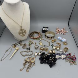Gold Tone Jewelry Lot 