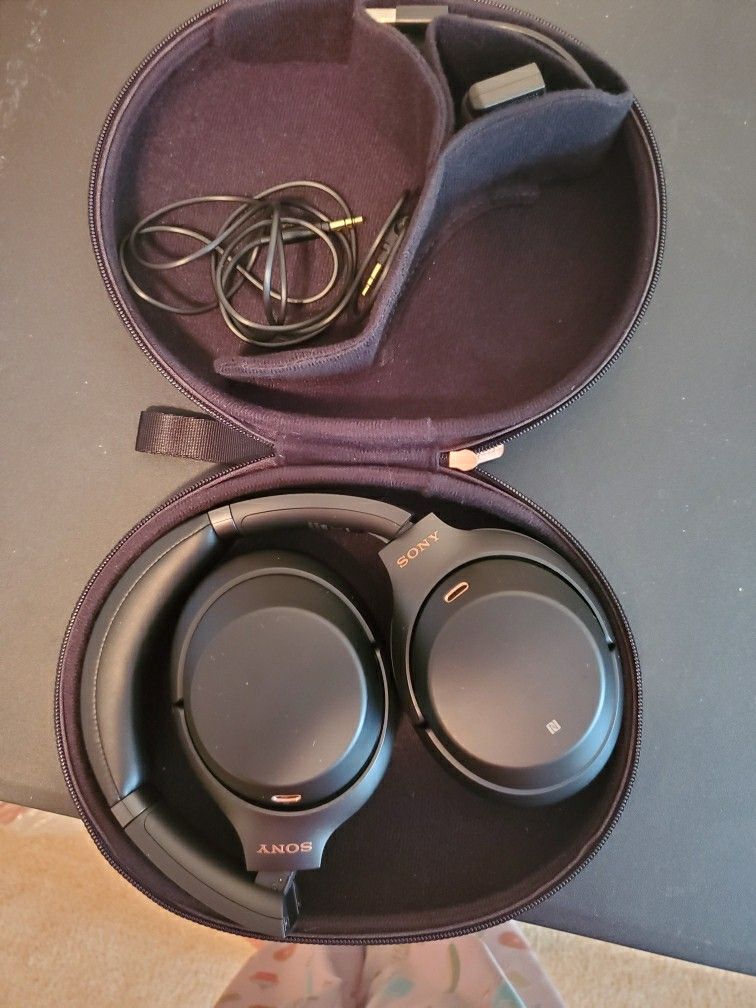 Sony wireless headphone