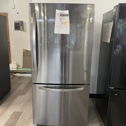 26 Cu. Ft Bottom Freezer Refrigerator Black Stainless 