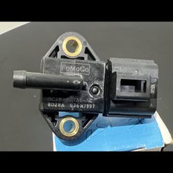 Ford OEM Fuel Injection Pressure Sensor