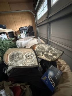 Toyota 4 Runner Headlights