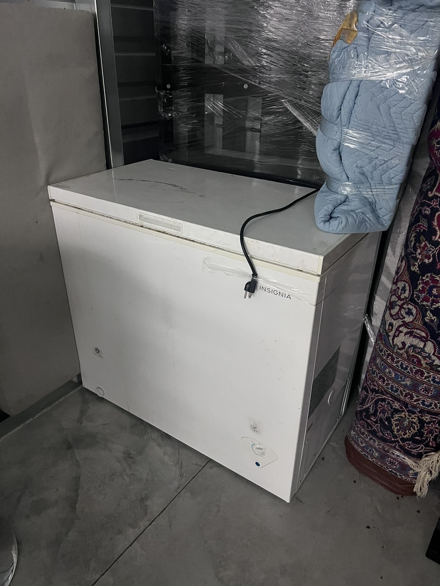 Insignia Deep Freezer