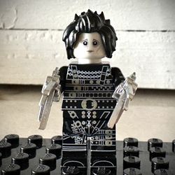 Lego Custom Edward Scissorhands Minifigure