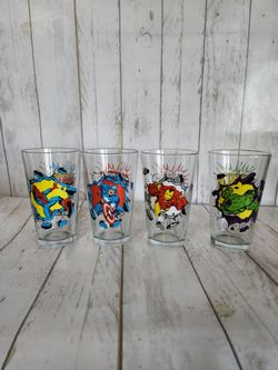 New marvel set of 4 glasses spiderman,hulk,captain amaerica, ironman