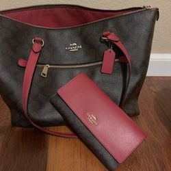 Shoulder Bag With Matching Wallet 