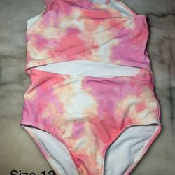 Girl Swimsuit 