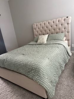 Upholstered Bed Frame with Tufted Headboard