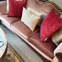 Elegant vintage Duncan Phyfe sofa