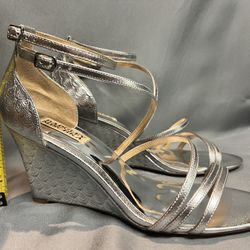 Badgley Mischka wedge sandals