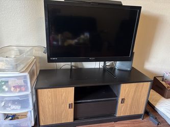 TV stand & TV